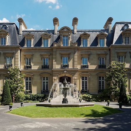 Saint James Paris Luaran gambar
