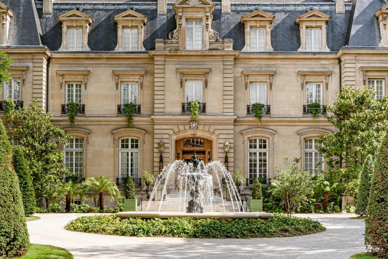 Saint James Paris Luaran gambar